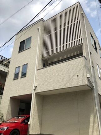 Yutakacho 2chome House Building