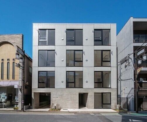 Atrio Flats Nakanoaraiyakushi Building