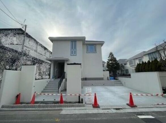 Yakumo Compound ＃F （Yakumo4-17-5） Building