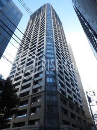 Caterina Mita Tower Suite East Ark Building