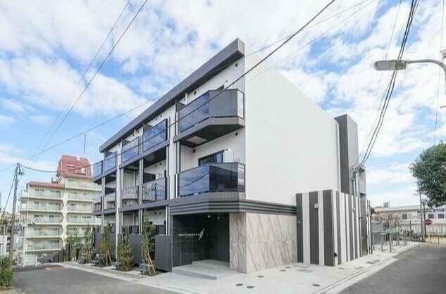 EsTRUTH MAGOME Building