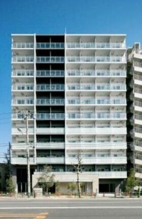 Park Axis Kikukawa Station Gate Building