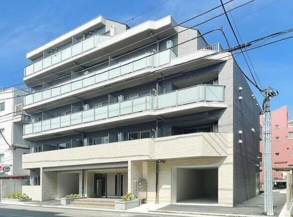 Alpha Court  Higashirokugo Building