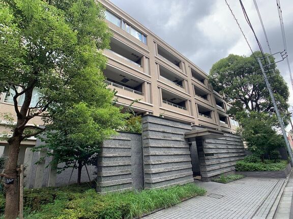 Roppongi Placid Building