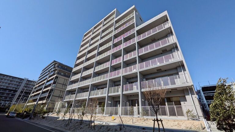 LELA YokohamaKawawaCho Building