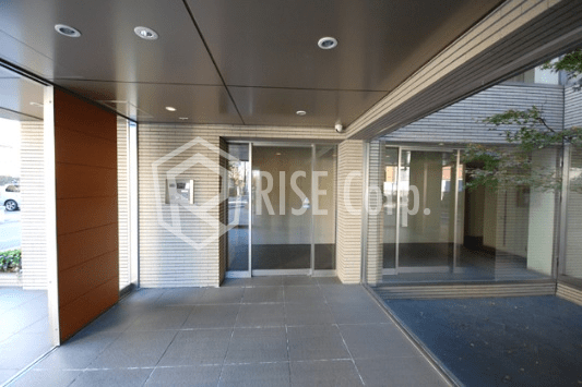 ガーデン東が丘アネックス エントランス