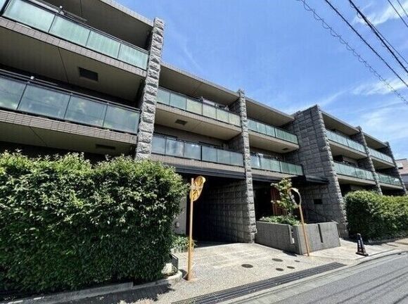 Adenium Omori Sanno Building