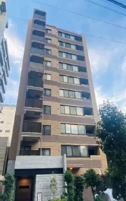 Sun Cradle Gyoennaitomachi Building