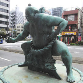 Main image of What to See and How to Enjoy Sumo Tournaments: Tokyo Travel Guide