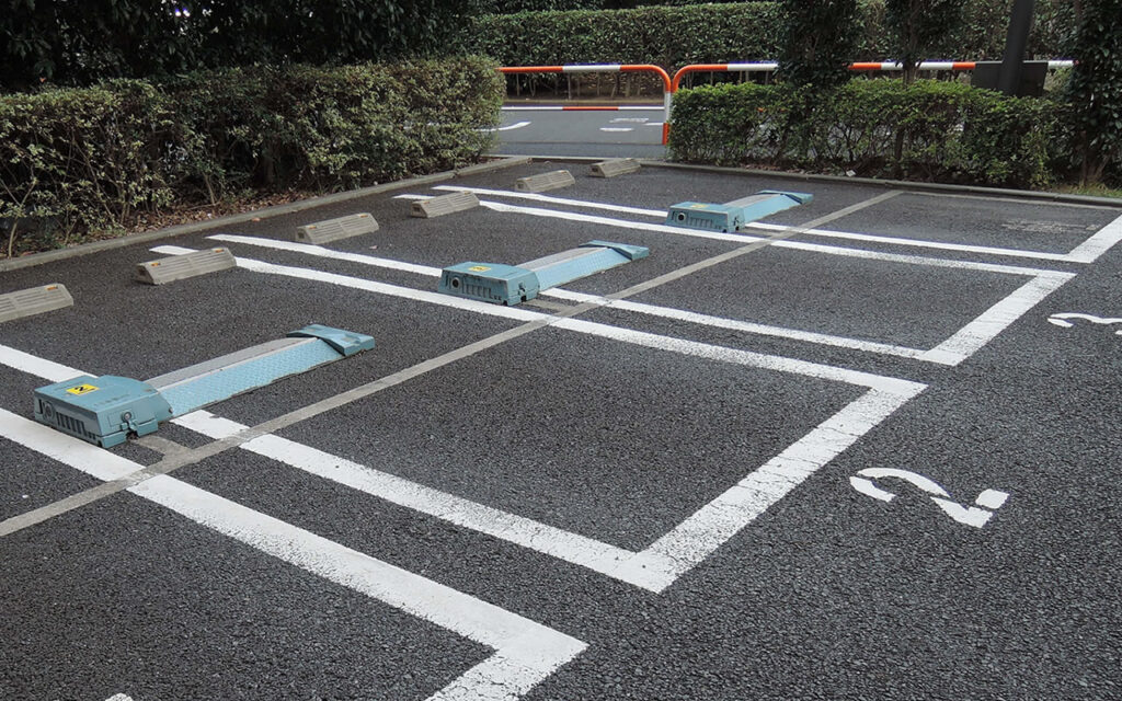 ロック式駐車場